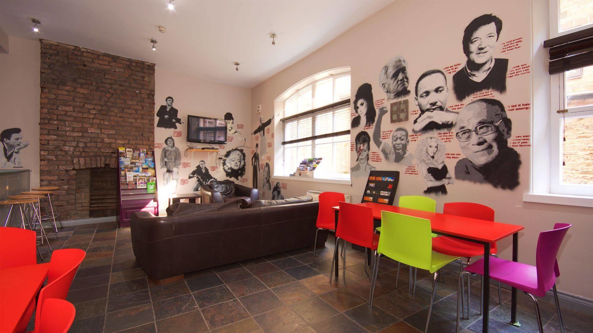 Albatross Hostel Newcastle Upon Tyne Esterno foto